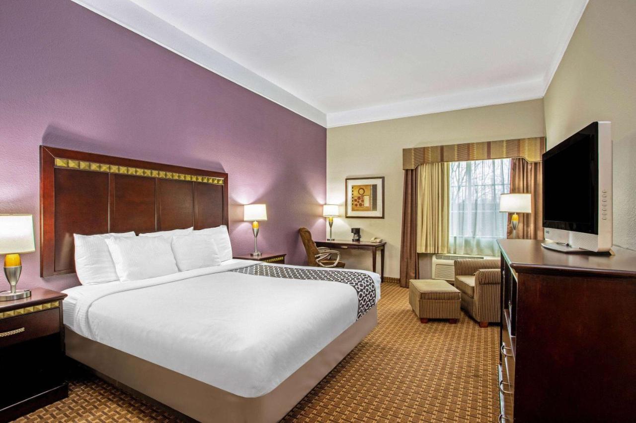 La Quinta By Wyndham Cleburne Hotel Bagian luar foto